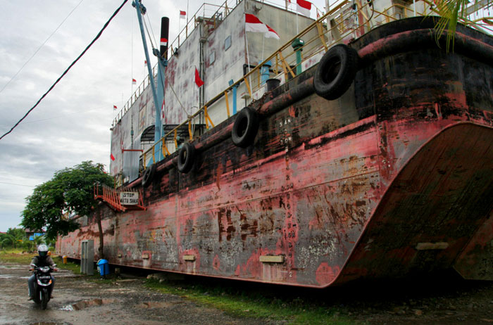 banda aceh ferry tsunami why you should visit Sumatra