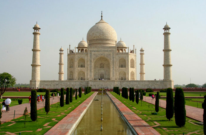 taj-mahal. India travel guide