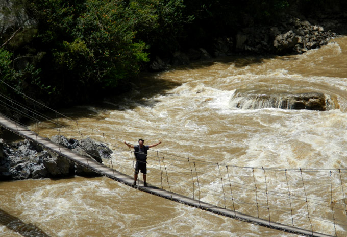 Bridge papua Hiking the Baliem Valley on a budget