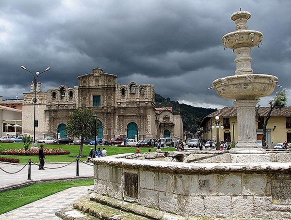 Plaza de Armas in Cajamarca. photo by Jorge Gobbi. flickr