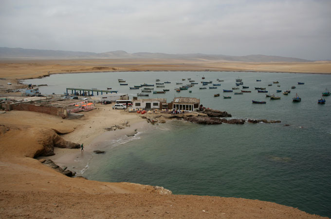 paracas coast backpacking in Peru. travel guide