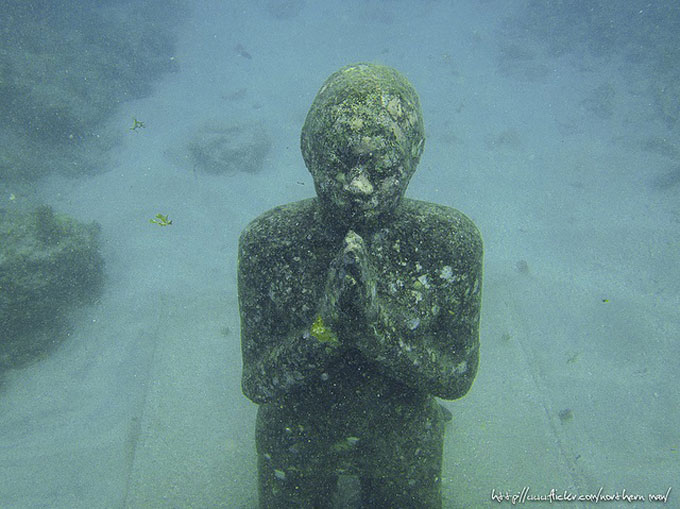 Underwater sculpture park. photo by northern man. flickr