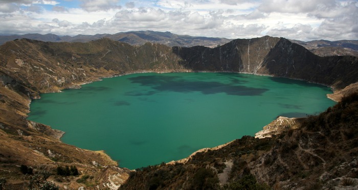 hiking the quilotoa loop lagoon lake