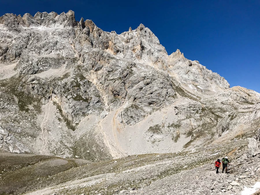 Urriellu to Fuente De best hiking trails in Picos de Europa