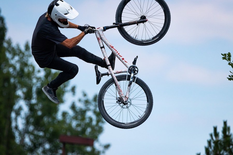 coolest mtb helmet
